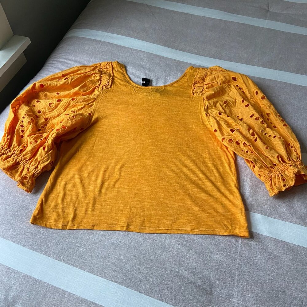 NWT Express Bright Orange Puff Sleeve Blouse – Women’s Size Large - Picture 5 of 13